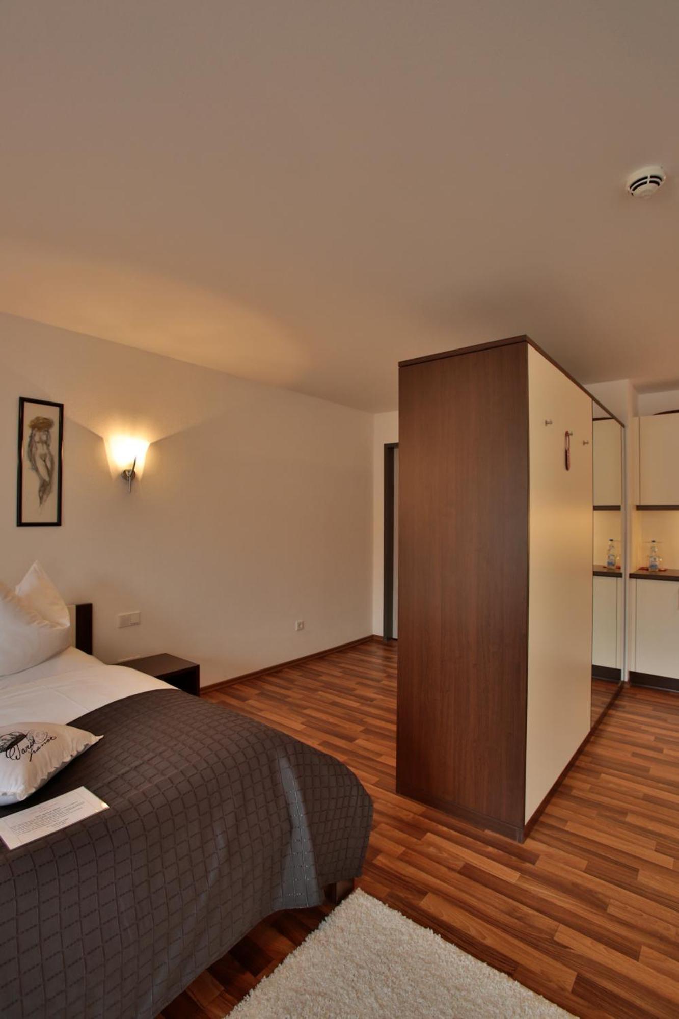 Hotel Am Marktplatz Gangkofen الغرفة الصورة